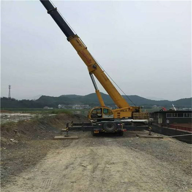 城阳重型吊车租赁费用